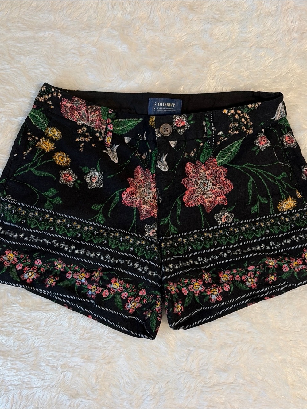 Old Navy Black Floral Women’s Shorts